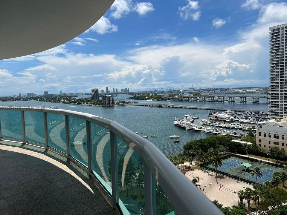 En Venta: $1,499,000 (3 camas, 3 baños, 2189 Pies cuadrados)