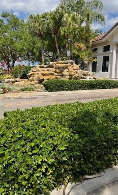 Recently Sold: $524,900 (3 beds, 3 baths, 1442 Square Feet)