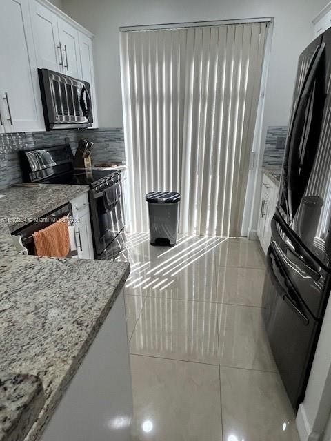 Recently Sold: $524,900 (3 beds, 3 baths, 1442 Square Feet)