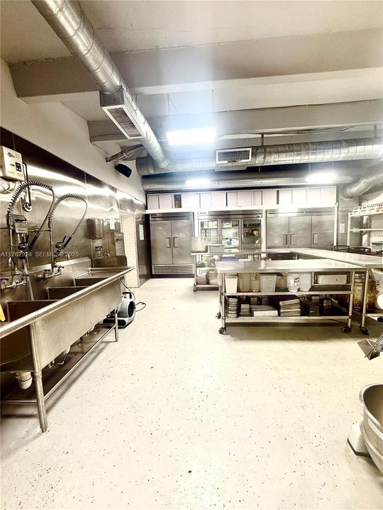 На продажу: $385,000 (0 спален, 0 ванн, 0 Квадратных фут)