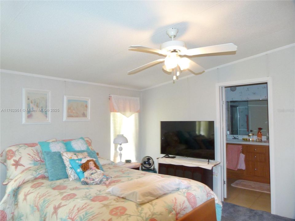 Recently Sold: $195,000 (2 beds, 2 baths, 1934 Square Feet)