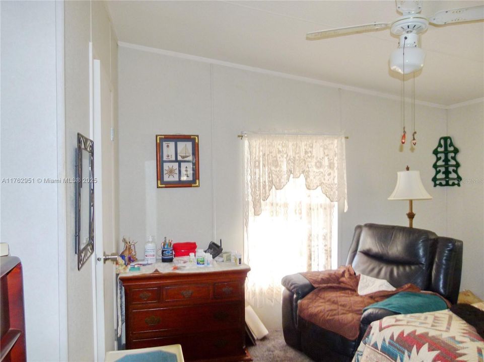 Recently Sold: $195,000 (2 beds, 2 baths, 1934 Square Feet)