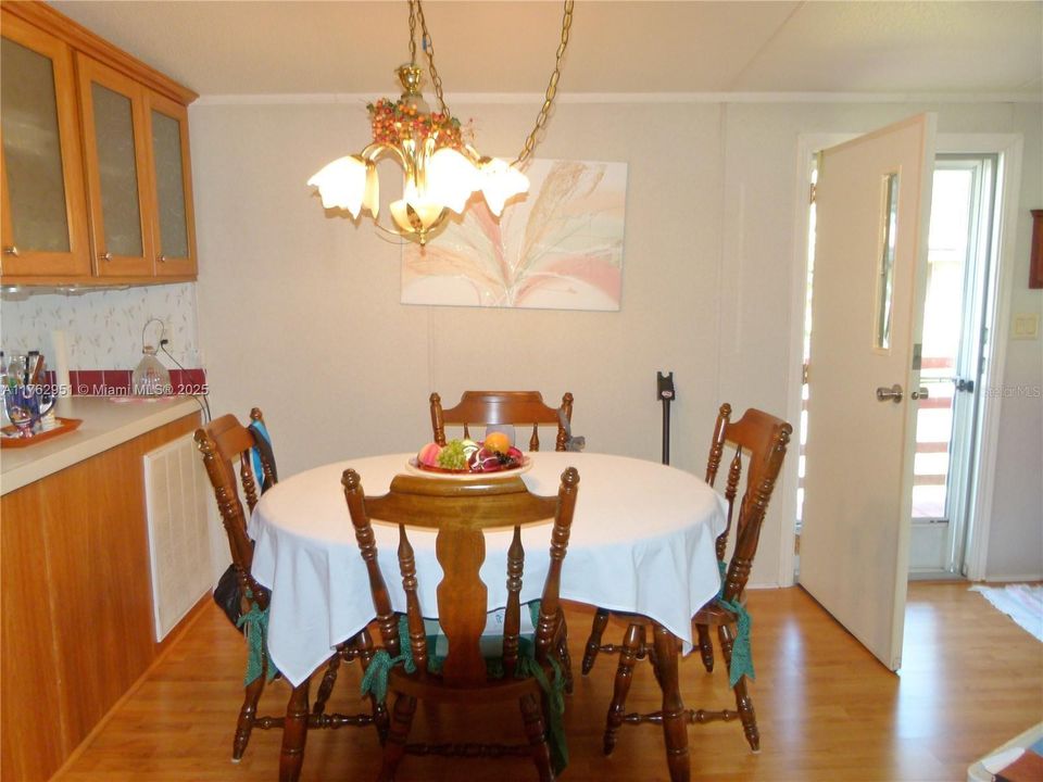 Recently Sold: $195,000 (2 beds, 2 baths, 1934 Square Feet)