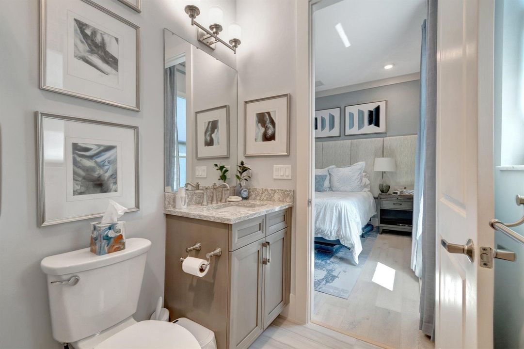 ENSUITE GUEST BATHROOM