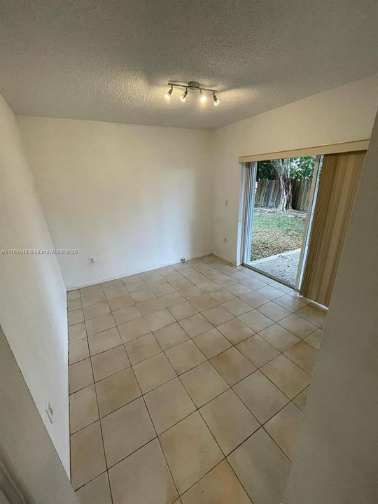 Recently Rented: $2,700 (3 beds, 2 baths, 1343 Square Feet)