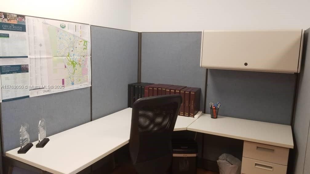 Недавно продано: $399,000 (0 спален, 0 ванн, 0 Квадратных фут)