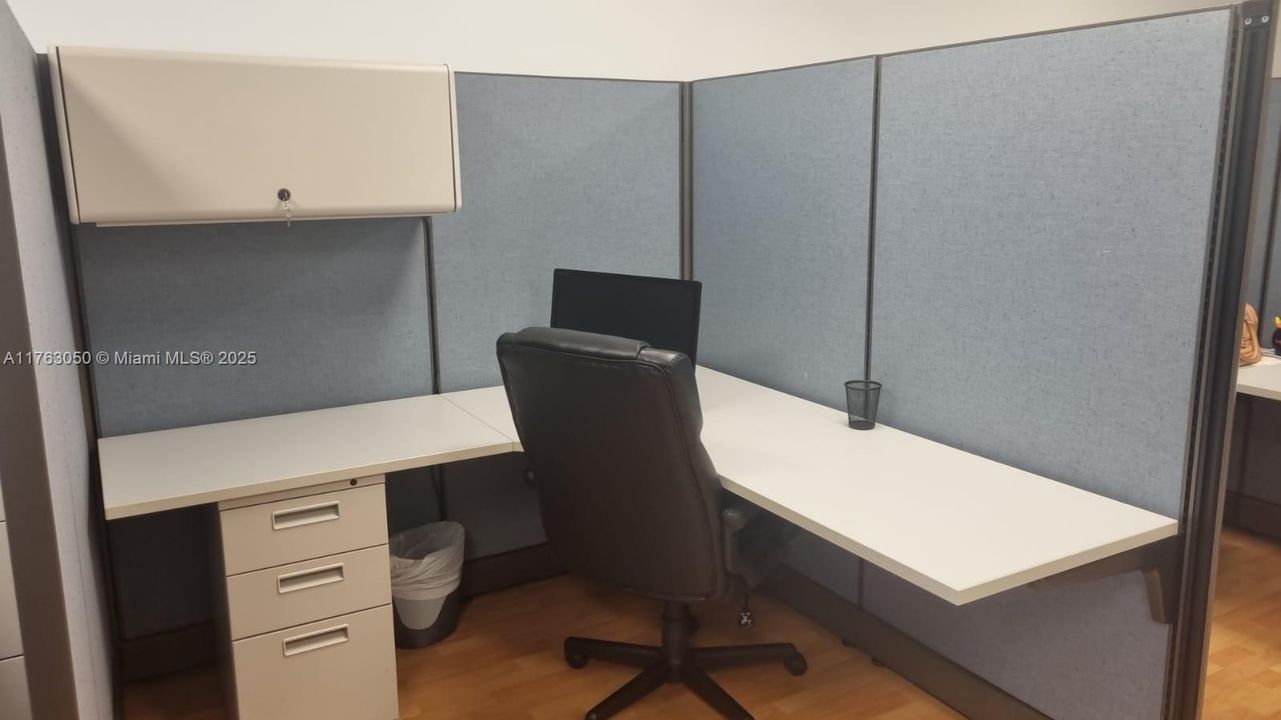 Недавно продано: $399,000 (0 спален, 0 ванн, 0 Квадратных фут)