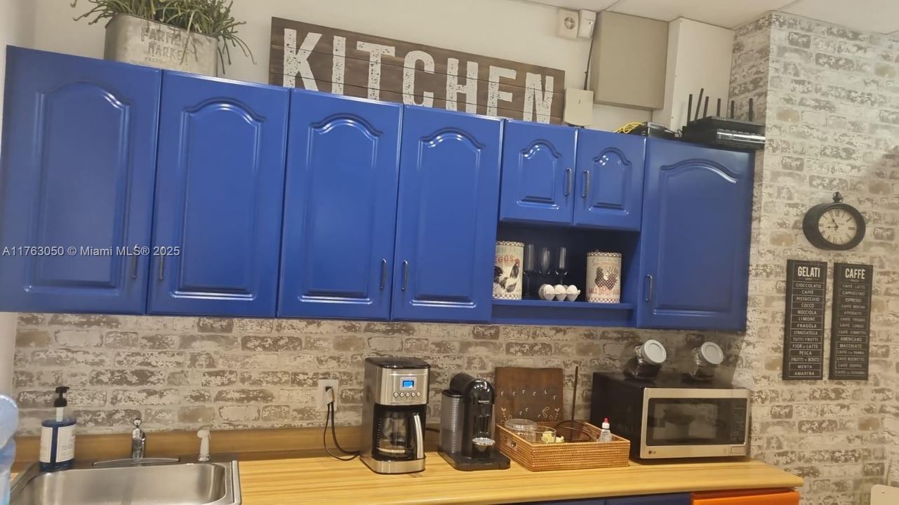 Недавно продано: $399,000 (0 спален, 0 ванн, 0 Квадратных фут)