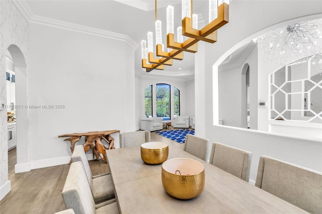 PERFECT FOR ENTERTAINING!