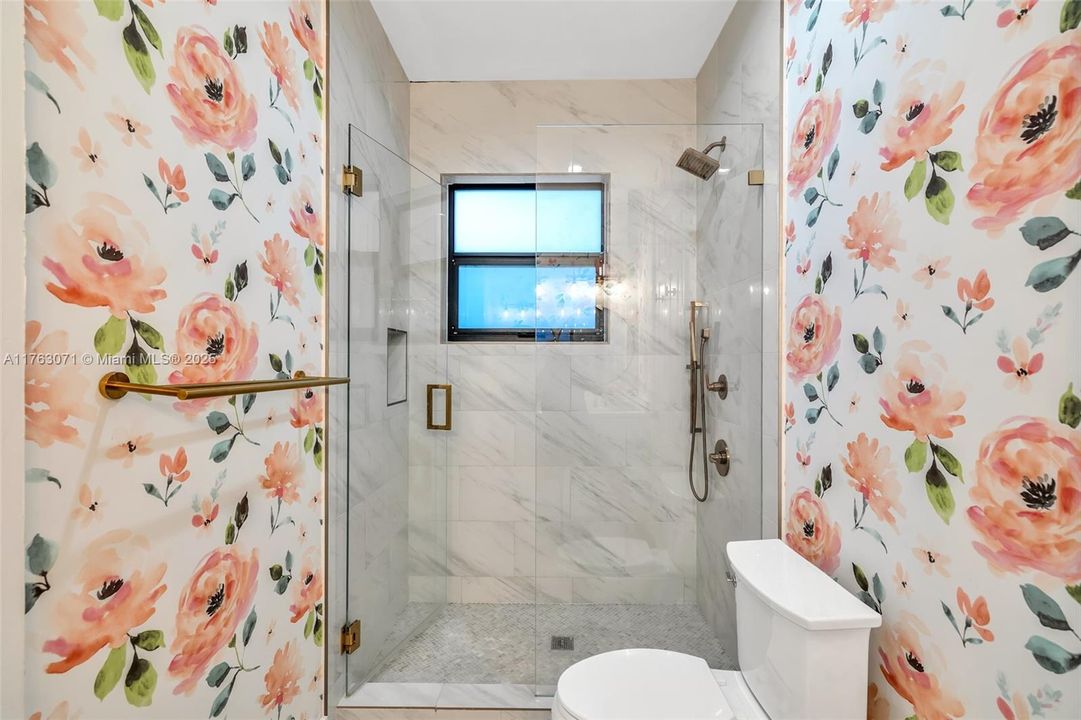 JACK AND JILL BATHROOM