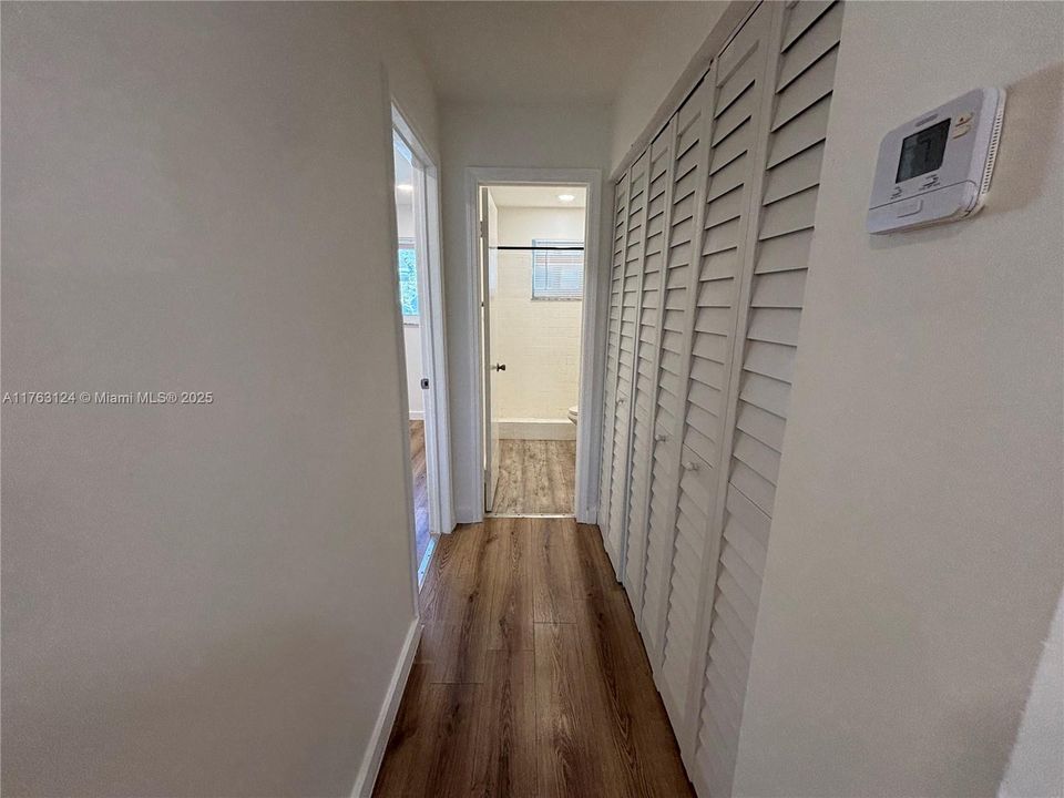 最近租的: $1,650 (1 贝兹, 1 浴室, 5062 平方英尺)