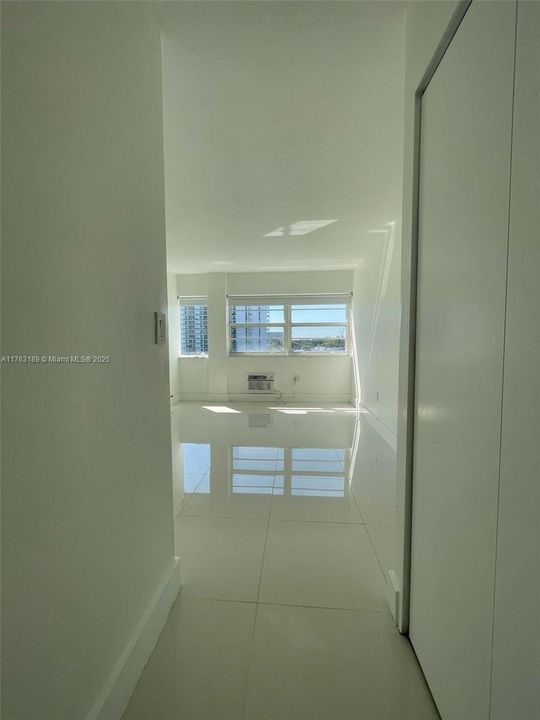 Recientemente alquilado: $1,800 (1 camas, 1 baños, 639 Pies cuadrados)