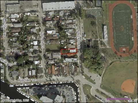 Недавно продано: $498,000 (3 спален, 2 ванн, 1616 Квадратных фут)