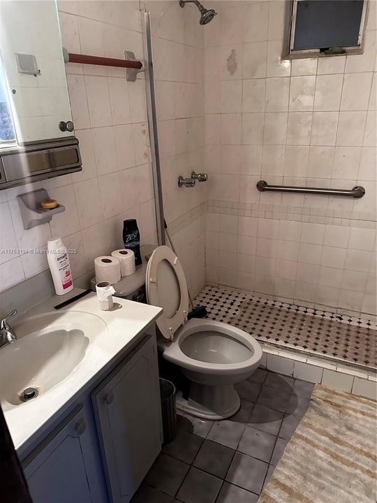 Недавно продано: $498,000 (3 спален, 2 ванн, 1616 Квадратных фут)