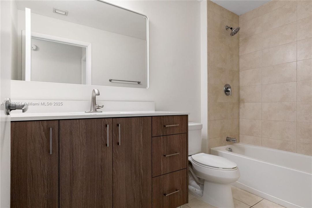 На продажу: $435,000 (1 спален, 1 ванн, 651 Квадратных фут)