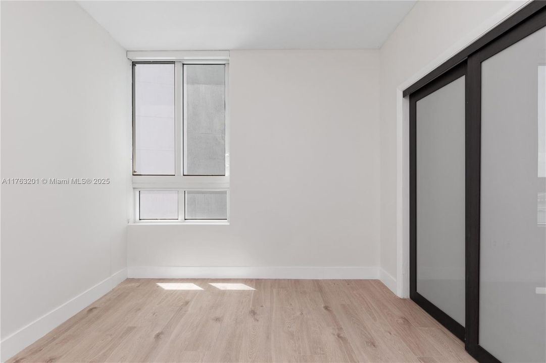 На продажу: $435,000 (1 спален, 1 ванн, 651 Квадратных фут)