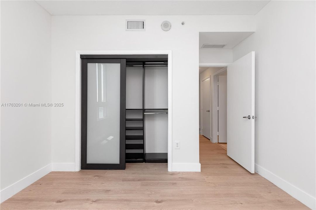 На продажу: $435,000 (1 спален, 1 ванн, 651 Квадратных фут)