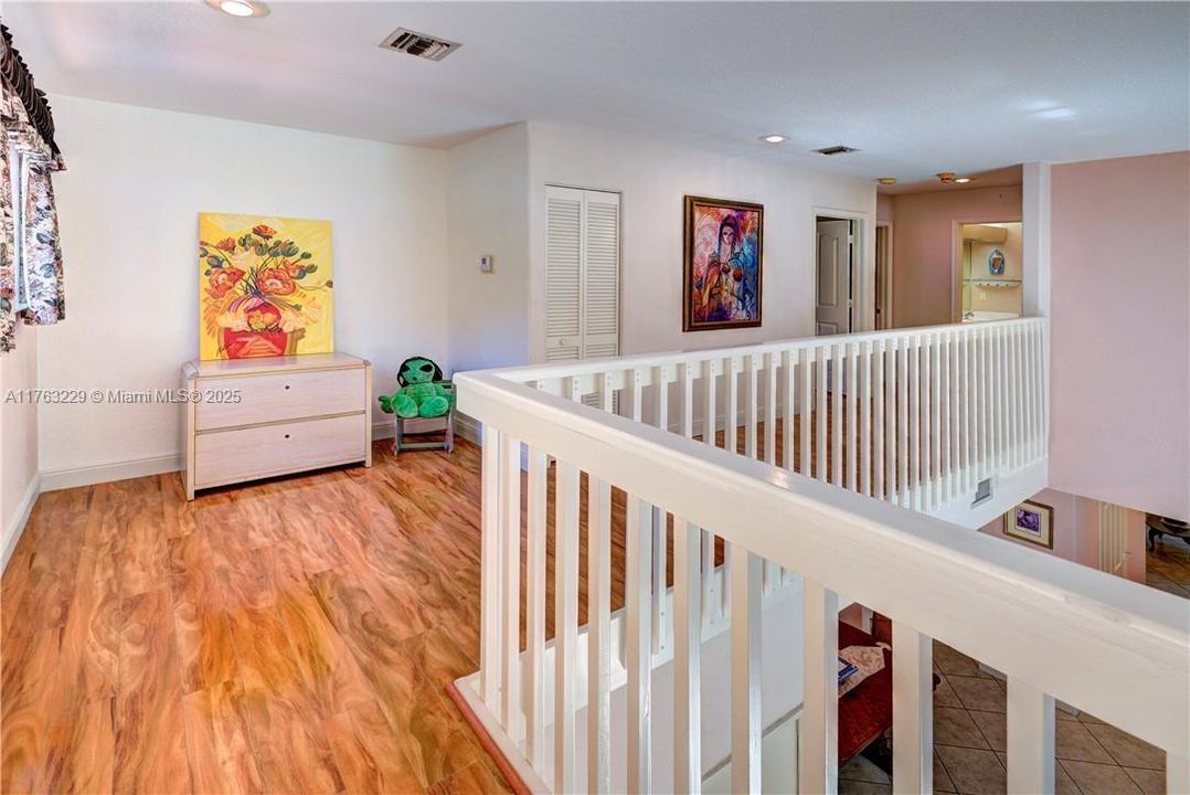 Recently Sold: $719,000 (3 beds, 2 baths, 2332 Square Feet)