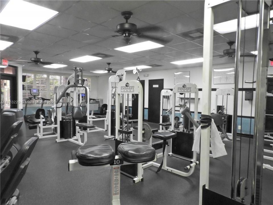 Recently Sold: $719,000 (3 beds, 2 baths, 2332 Square Feet)