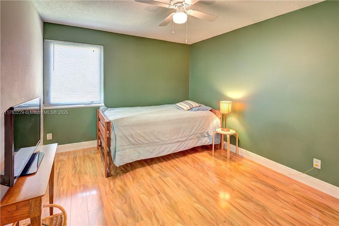 Recently Sold: $719,000 (3 beds, 2 baths, 2332 Square Feet)