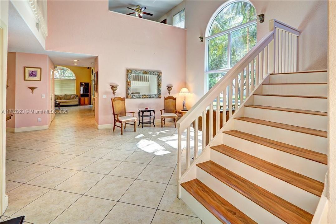 Recently Sold: $719,000 (3 beds, 2 baths, 2332 Square Feet)