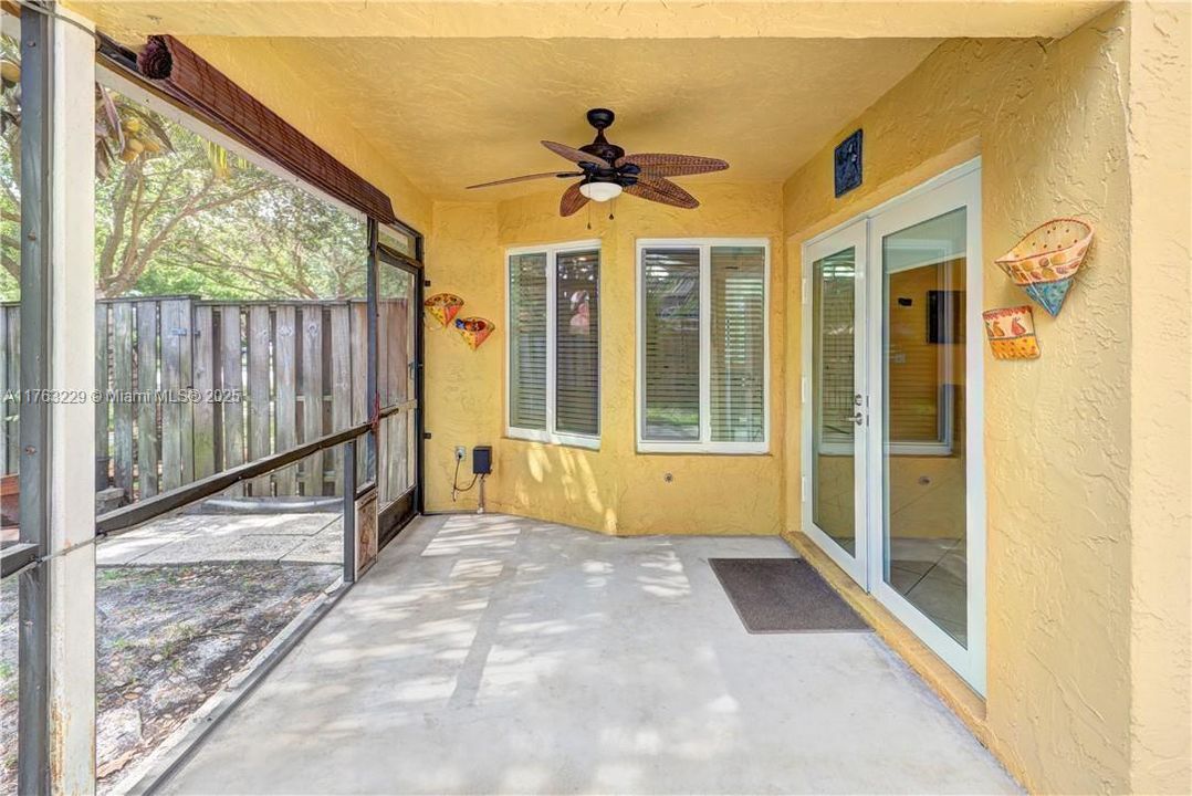 Recently Sold: $719,000 (3 beds, 2 baths, 2332 Square Feet)