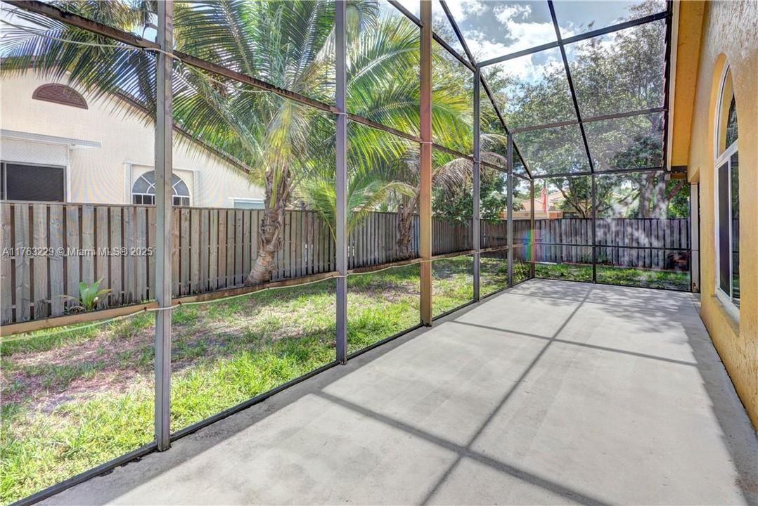 Recently Sold: $719,000 (3 beds, 2 baths, 2332 Square Feet)