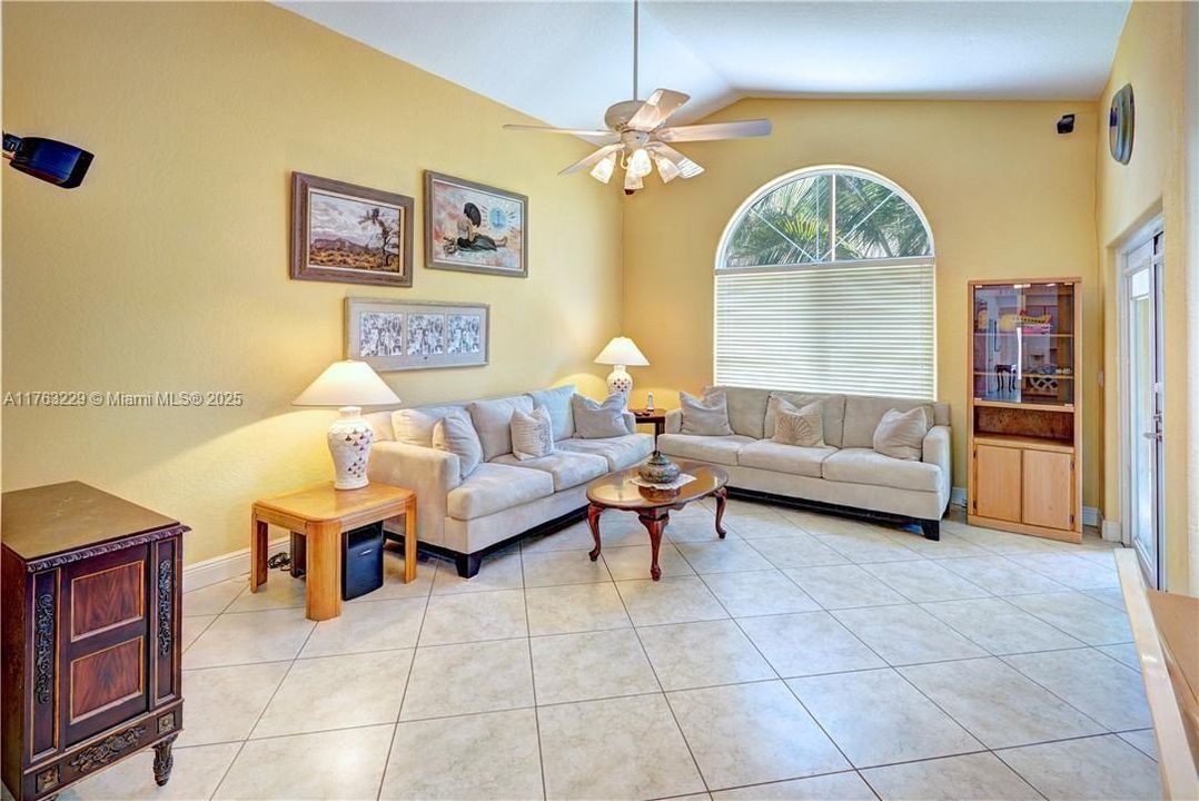 Recently Sold: $719,000 (3 beds, 2 baths, 2332 Square Feet)