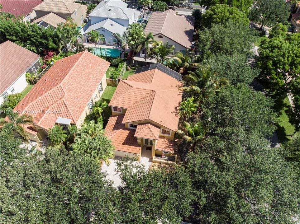 Recently Sold: $719,000 (3 beds, 2 baths, 2332 Square Feet)