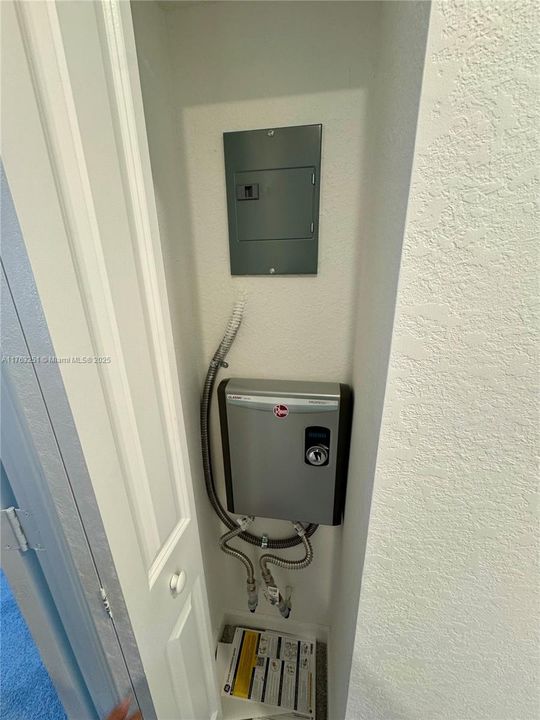 最近租的: $2,500 (3 贝兹, 2 浴室, 0 平方英尺)