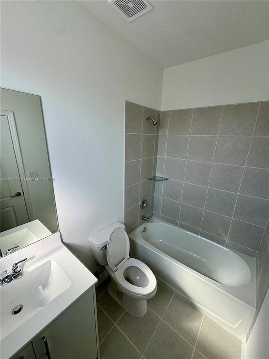 最近租的: $2,500 (3 贝兹, 2 浴室, 0 平方英尺)