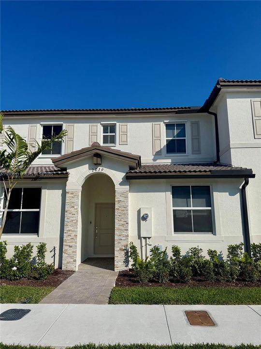 最近租的: $2,500 (3 贝兹, 2 浴室, 0 平方英尺)