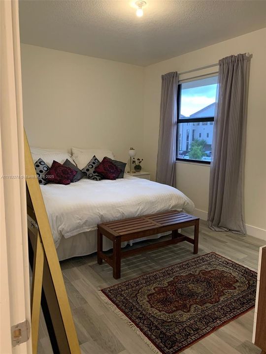 Недавно продано: $517,750 (3 спален, 2 ванн, 1425 Квадратных фут)