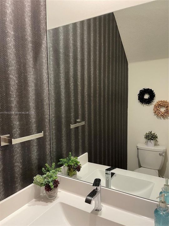 Недавно продано: $517,750 (3 спален, 2 ванн, 1425 Квадратных фут)