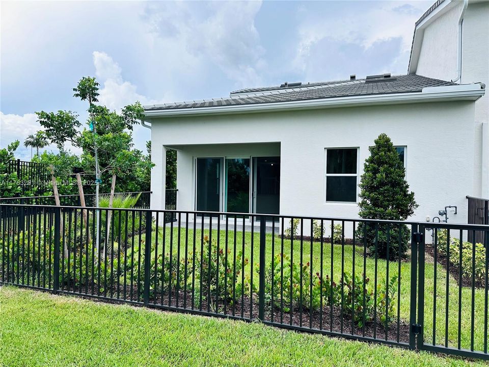 Недавно продано: $484,900 (3 спален, 2 ванн, 1669 Квадратных фут)