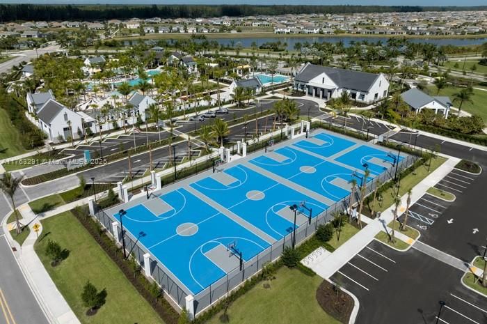 Недавно продано: $484,900 (3 спален, 2 ванн, 1669 Квадратных фут)