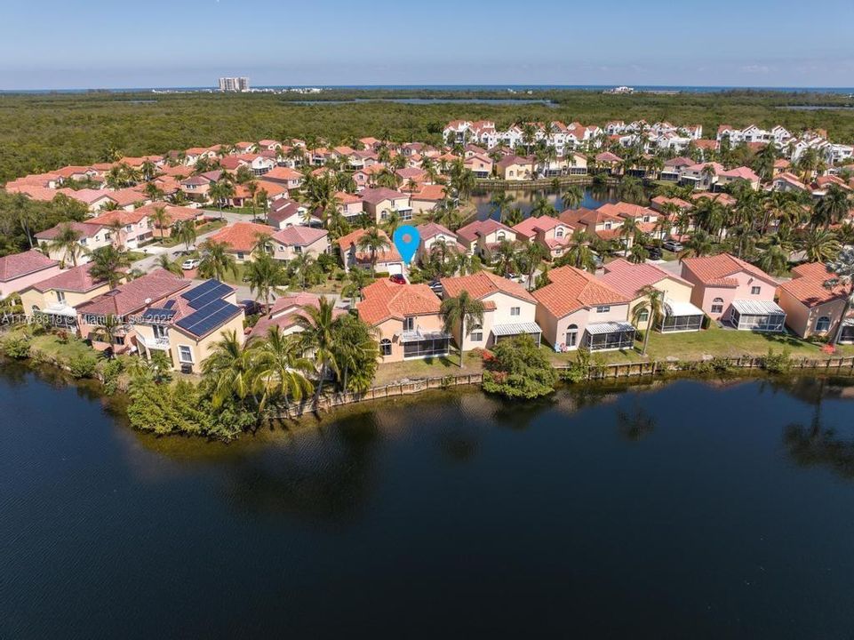 Recently Sold: $629,000 (3 beds, 2 baths, 1309 Square Feet)