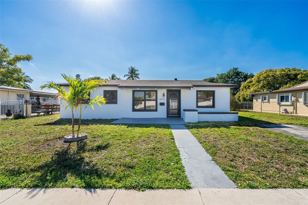 Recently Sold: $620,000 (4 beds, 2 baths, 1253 Square Feet)