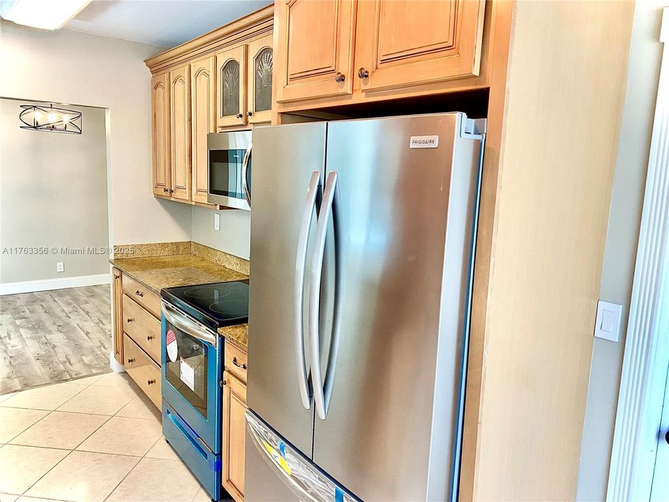 Недавно продано: $545,000 (3 спален, 2 ванн, 1432 Квадратных фут)