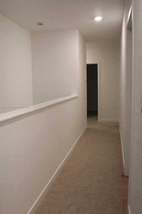 最近租的: $3,800 (6 贝兹, 3 浴室, 2696 平方英尺)