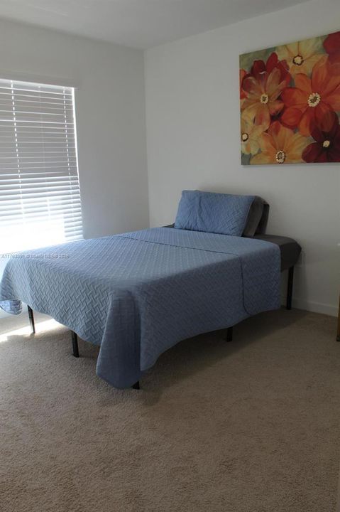 最近租的: $3,800 (6 贝兹, 3 浴室, 2696 平方英尺)