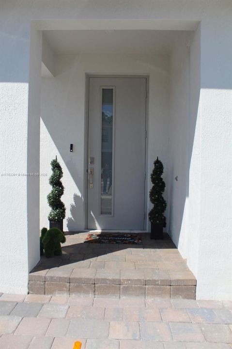 最近租的: $3,800 (6 贝兹, 3 浴室, 2696 平方英尺)