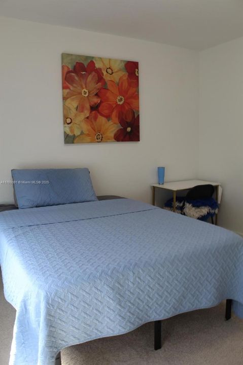 最近租的: $3,800 (6 贝兹, 3 浴室, 2696 平方英尺)