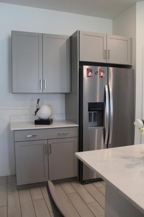 最近租的: $3,800 (6 贝兹, 3 浴室, 2696 平方英尺)