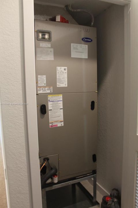 最近租的: $3,800 (6 贝兹, 3 浴室, 2696 平方英尺)