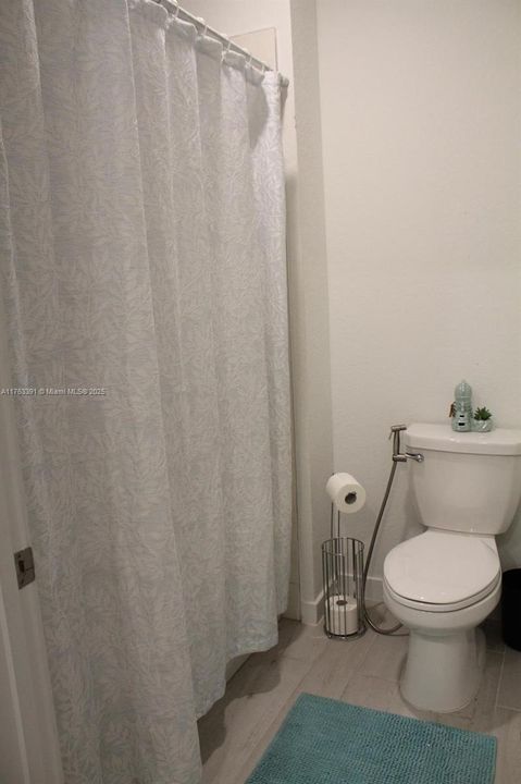 最近租的: $3,800 (6 贝兹, 3 浴室, 2696 平方英尺)