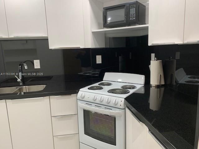 Под контрактом: $180,000 (1 спален, 1 ванн, 560 Квадратных фут)