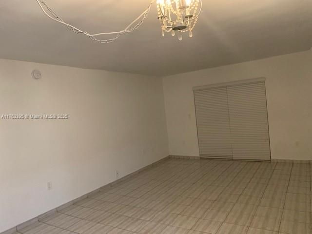 Под контрактом: $180,000 (1 спален, 1 ванн, 560 Квадратных фут)