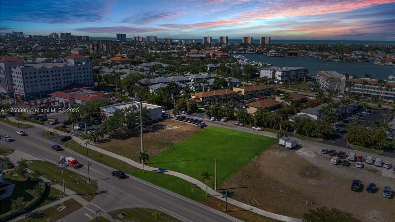 最近售出: $1,250,000 (0 贝兹, 0 浴室, 0 平方英尺)