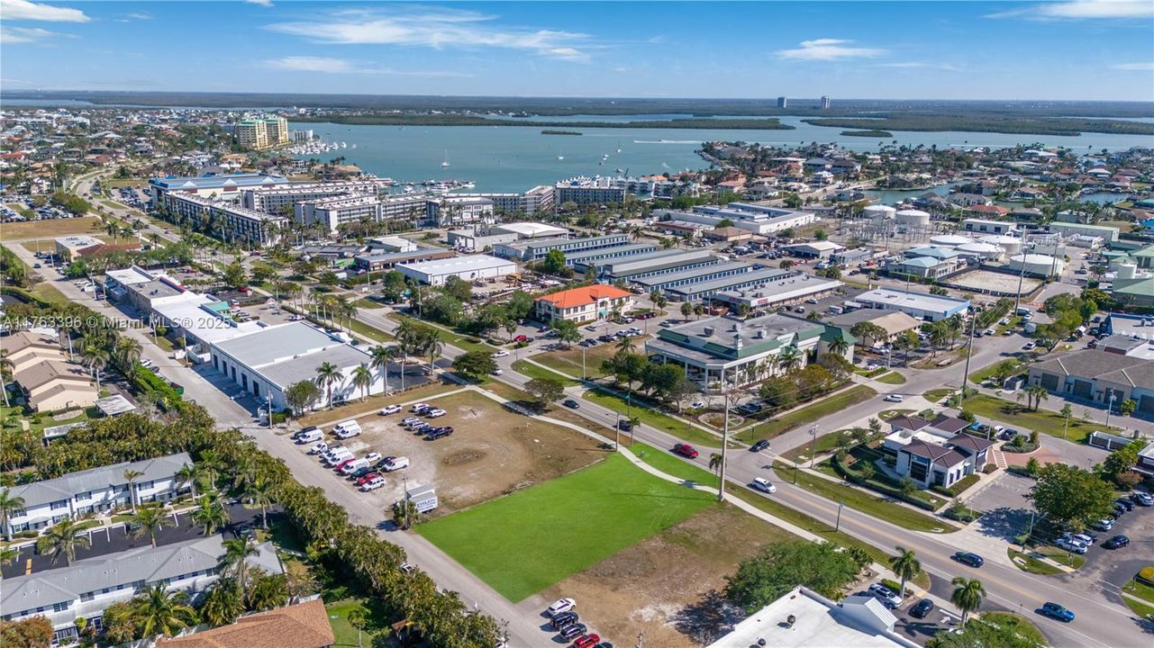 最近售出: $1,250,000 (0 贝兹, 0 浴室, 0 平方英尺)